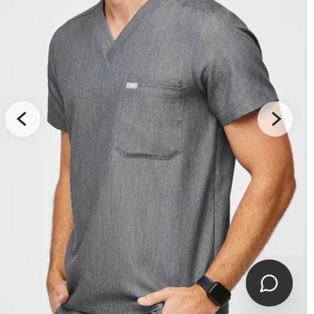 FIGS-MENS-Leon-Grey Techinical Collection Scrub top- Small